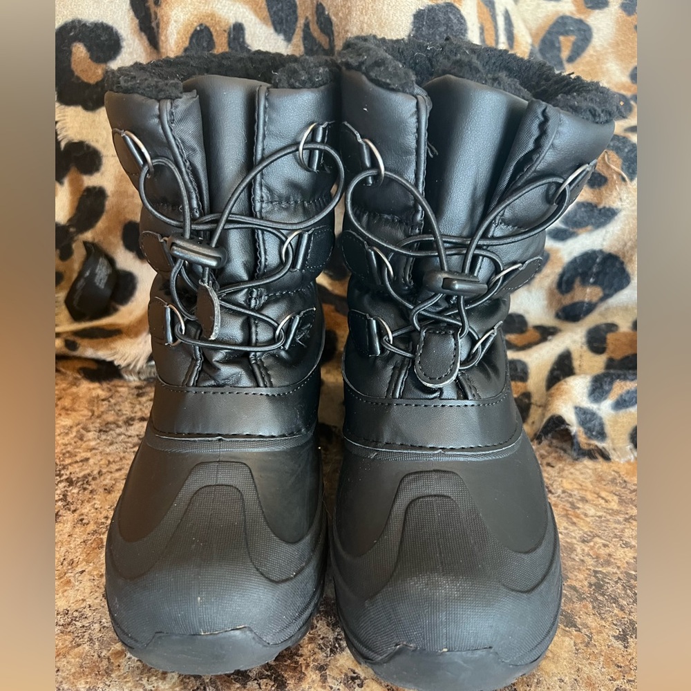 Kids Gently Used Black Winter Snow Boots